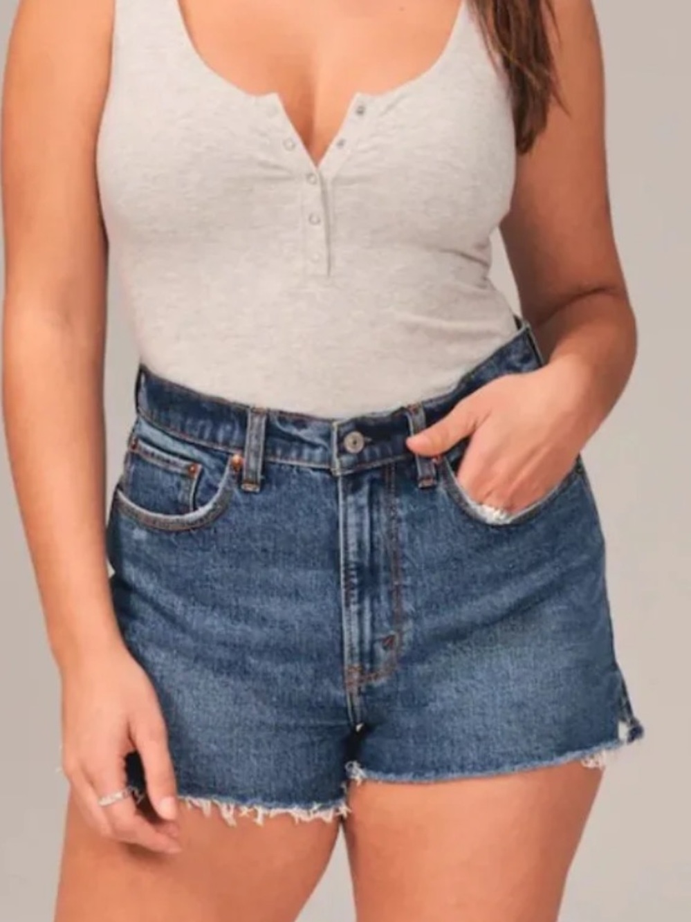 Abercrombie & Fitch The Mom High Rise Jean Shorts size 31/12